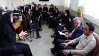 نشست صميمي مدير حوادث و فوریت های پزشکی دانشگاه علوم پزشکی استان سمنان با پزشکان و کارشناسان مرکز ارتباطات شهرستان سمنان