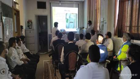  برگزاری کارگاه آموزشی رانندگی تدافعی ،شناخت و اصول کار با تجهیزات آمبولانس