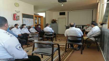  جلسه هم اندیشی رئیس اورژانس پیش بیمارستانی و مدیر حوادث دانشگاه با تکنسین های فوریت های پزشکی شهرستان دامغان