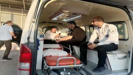  بازدید رئیس مرکز اورژانس پیش بیمارستانی و مدیریت حوادث دانشگاه از آمبولانس اعزام بین بیمارستانی معتمدی گرمسار
