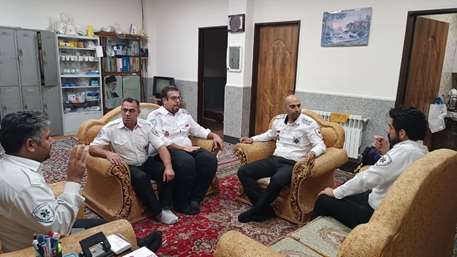  بازدید سرزده سرپرست مرکز اورژانس پیش بیمارستانی و مدیریت حوادث دانشگاه از پایگاه های اورژانس پیش بیمارستانی شهرستان سرخه 