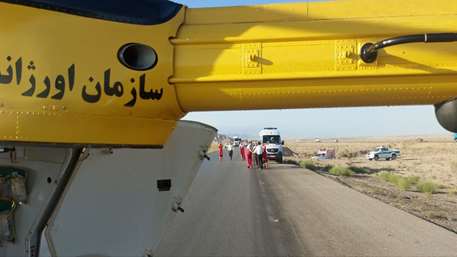  امداد رسانی زمینی و هوایی اورژانس سمنان برای نجات جان مصدومین واژگونی پراید31 خرداد ماه سال 1402
